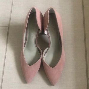 1.State Blush Velvet Pumps Size 6